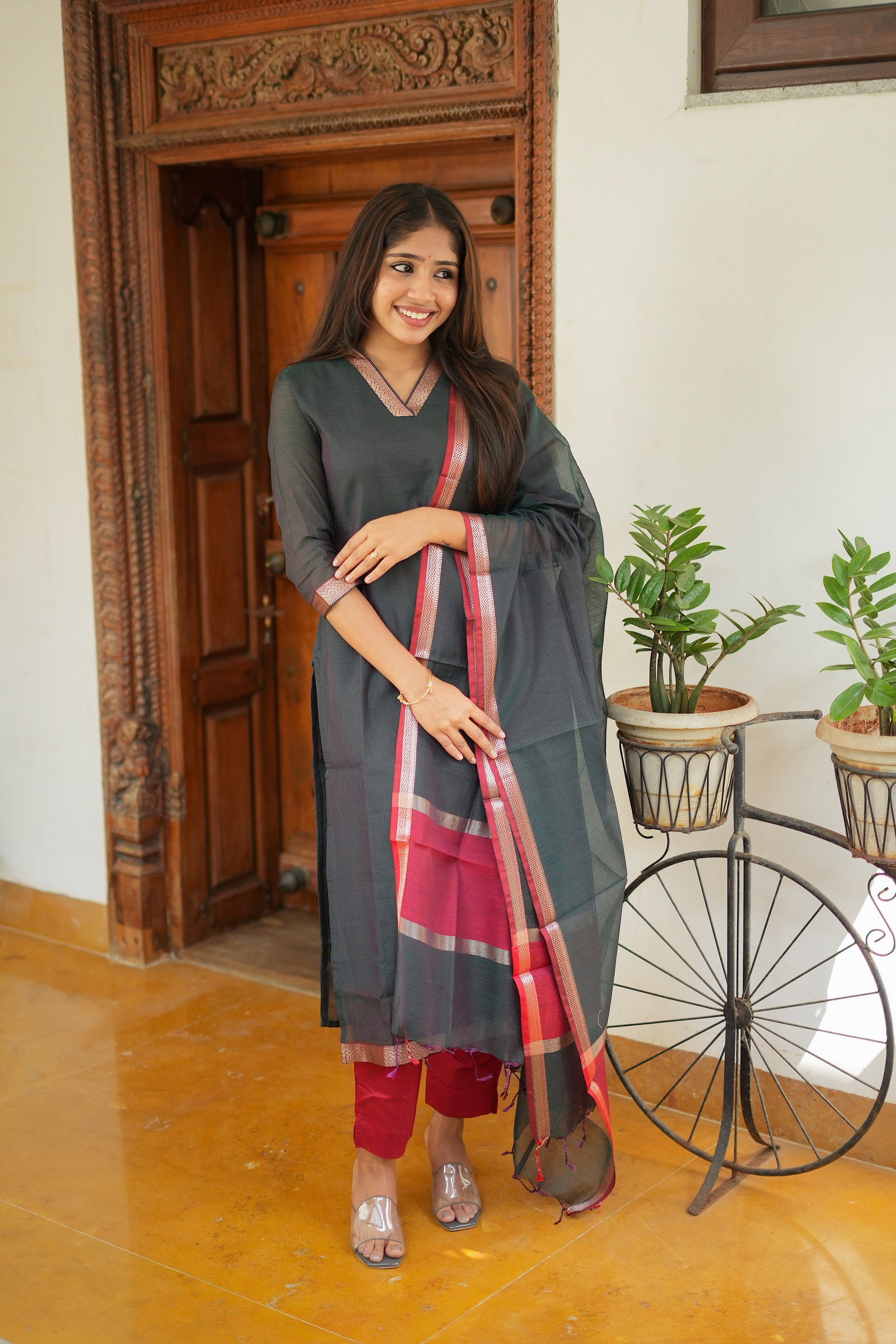 Mridula -  Dark Green Maheshwari Silk 3 Pcs Set