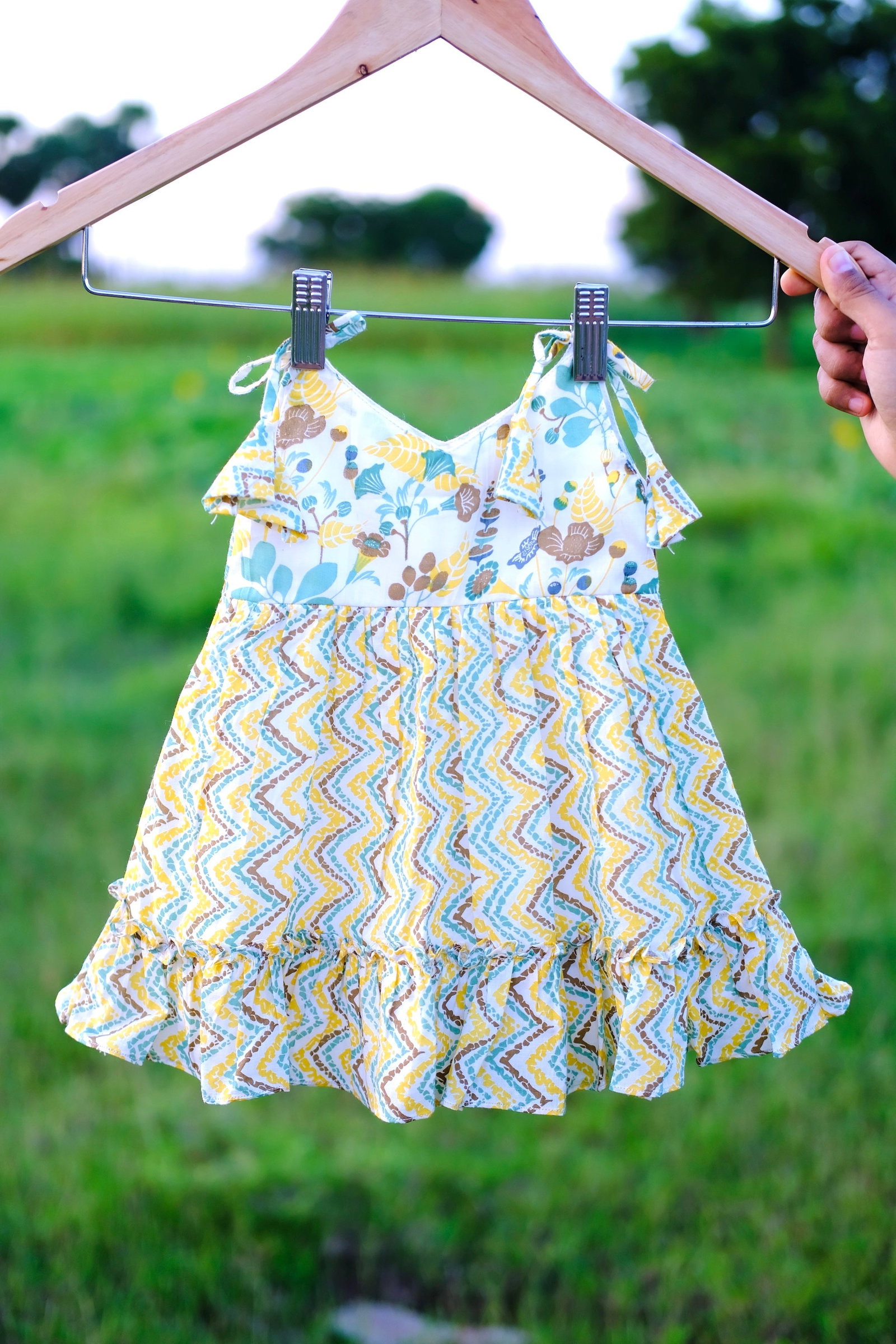 Twinkle Tie-Up Frocks